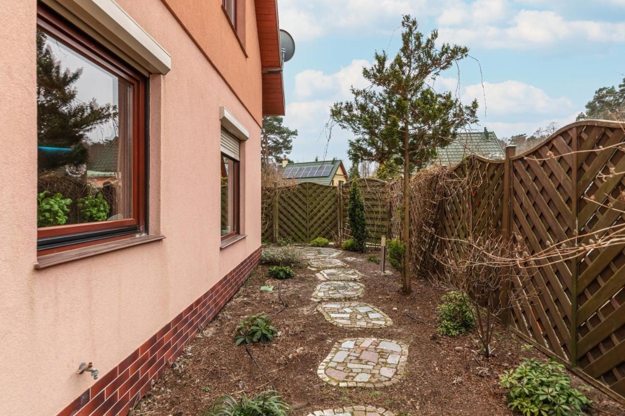 Wypoczynek W Domu Nad Morzem Lukecin Exterior foto