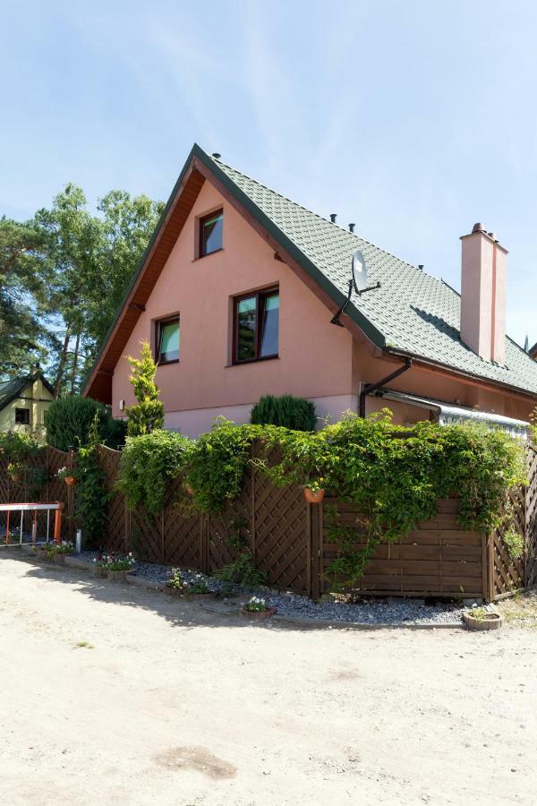 Wypoczynek W Domu Nad Morzem Lukecin Exterior foto